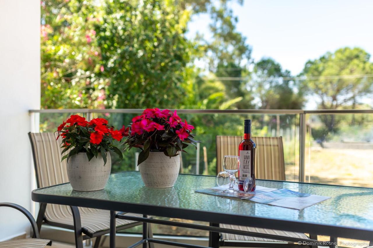 Nancy'S Budget Villa With Pool & Jacuzzi By "Elite" Laganas Exterior photo